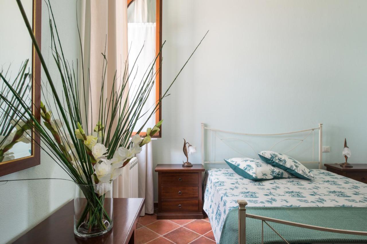 Tenuta Di Valmora Farm stay *